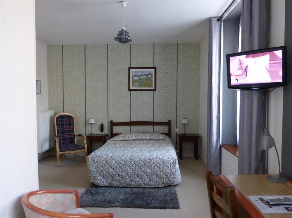 Hotel Restaurant "Le Relais" Куртоне Екстериор снимка